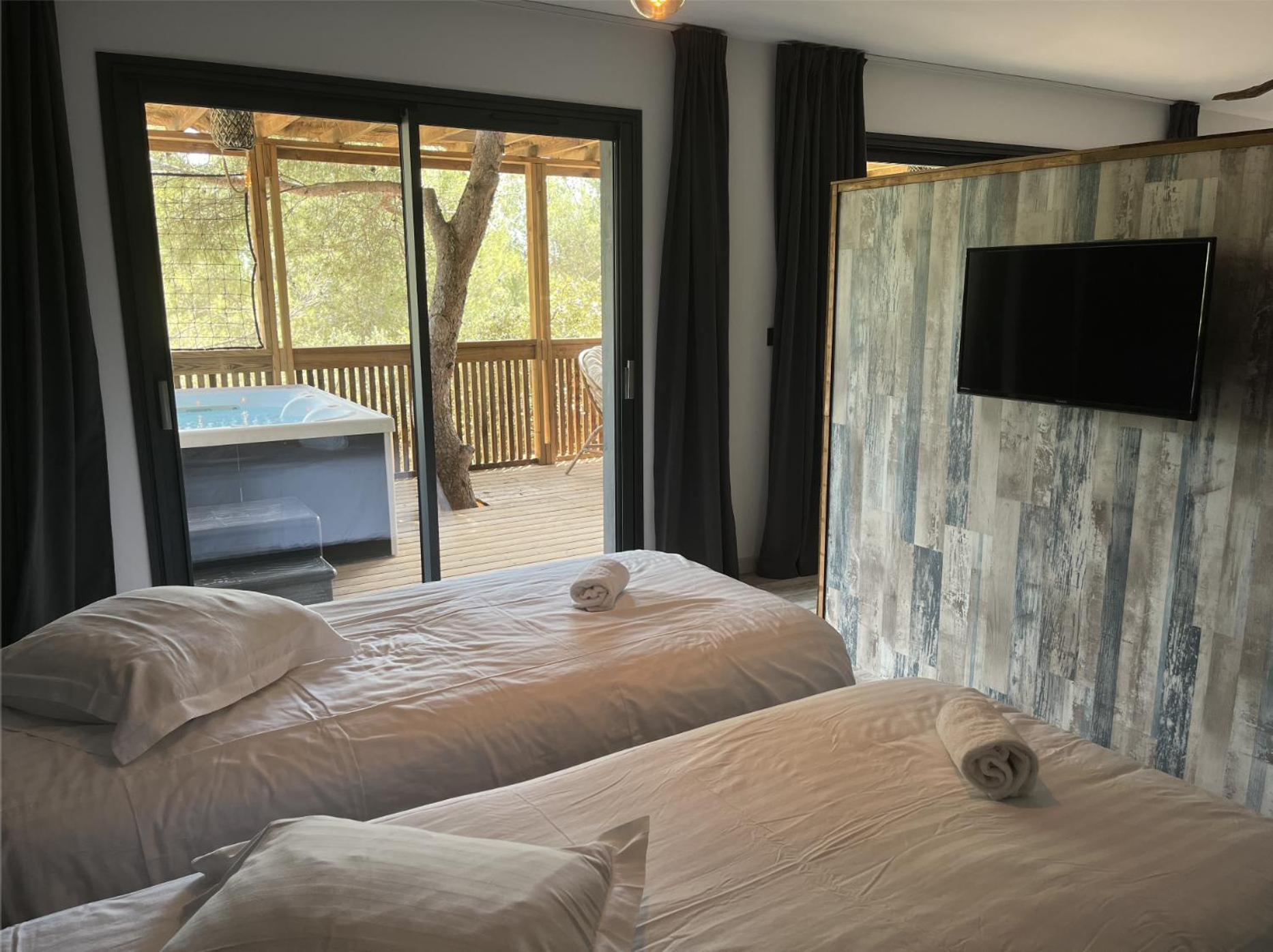 Villa Occitana Калвисон Екстериор снимка
